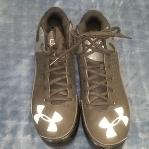 Men's basketball shoes